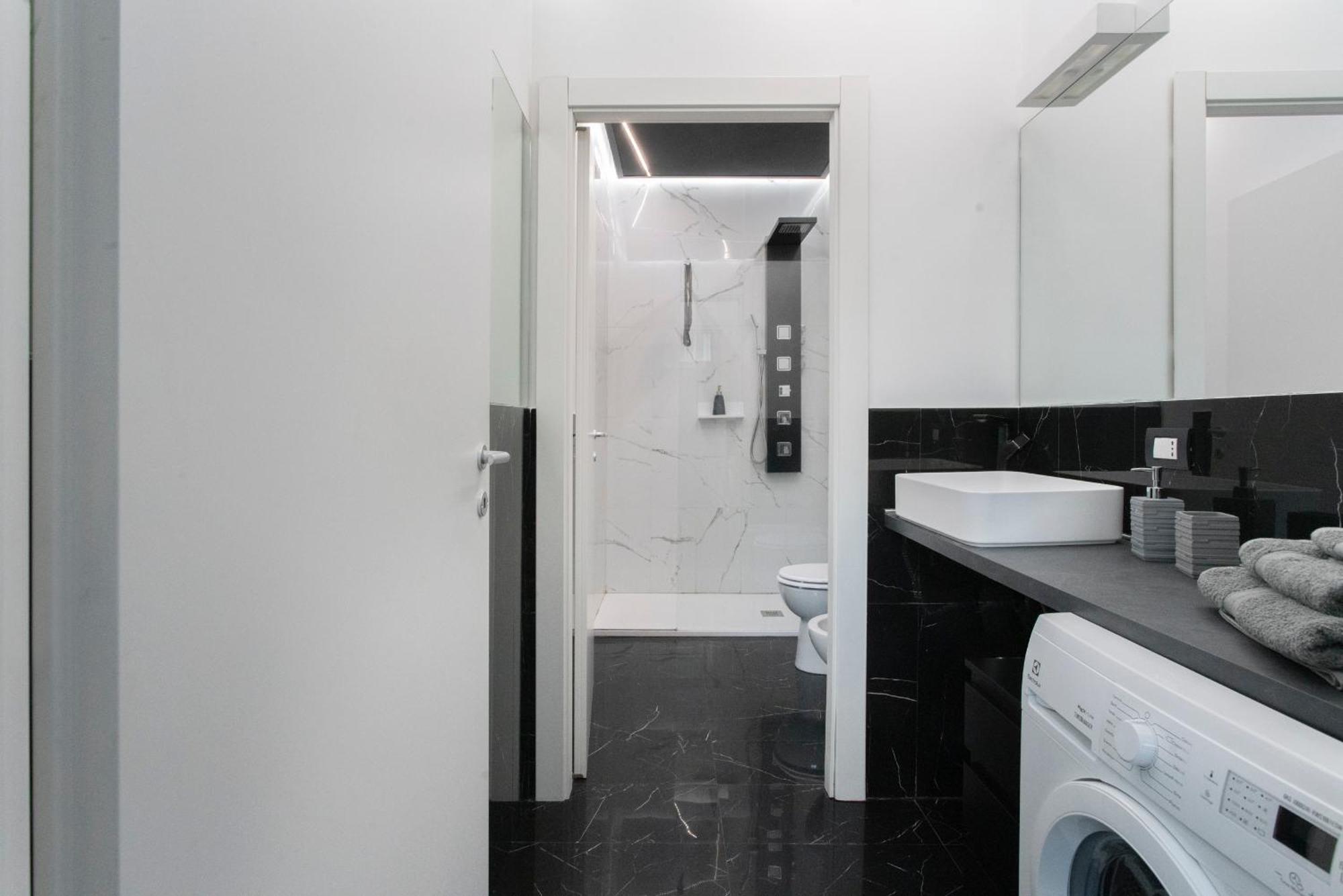 Elegant Sweet Home Suite - Milan, 15 Minute Duomo Exterior photo